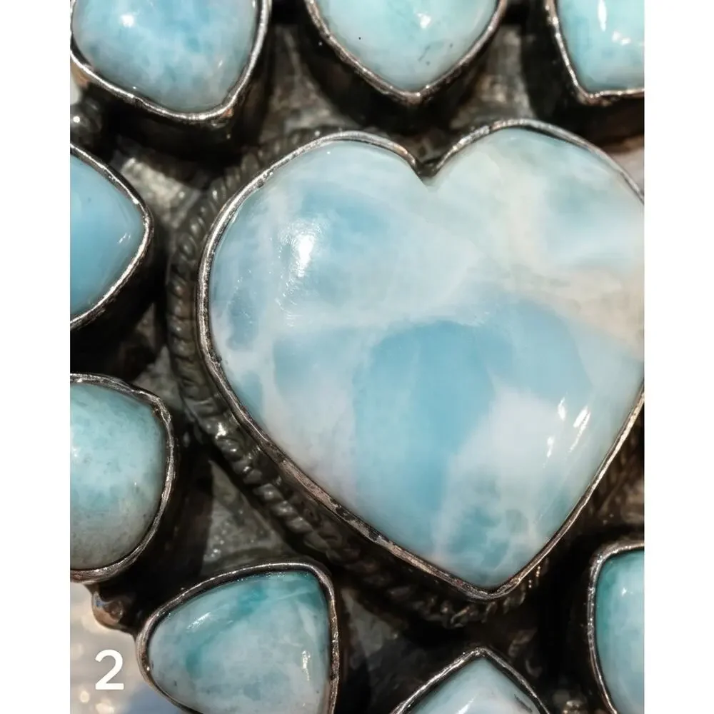 & Other Stories statement larimar